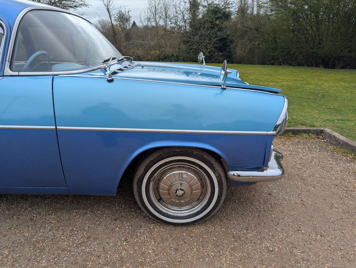 <p>1962 VAUXHALL CRESTA PA</p>