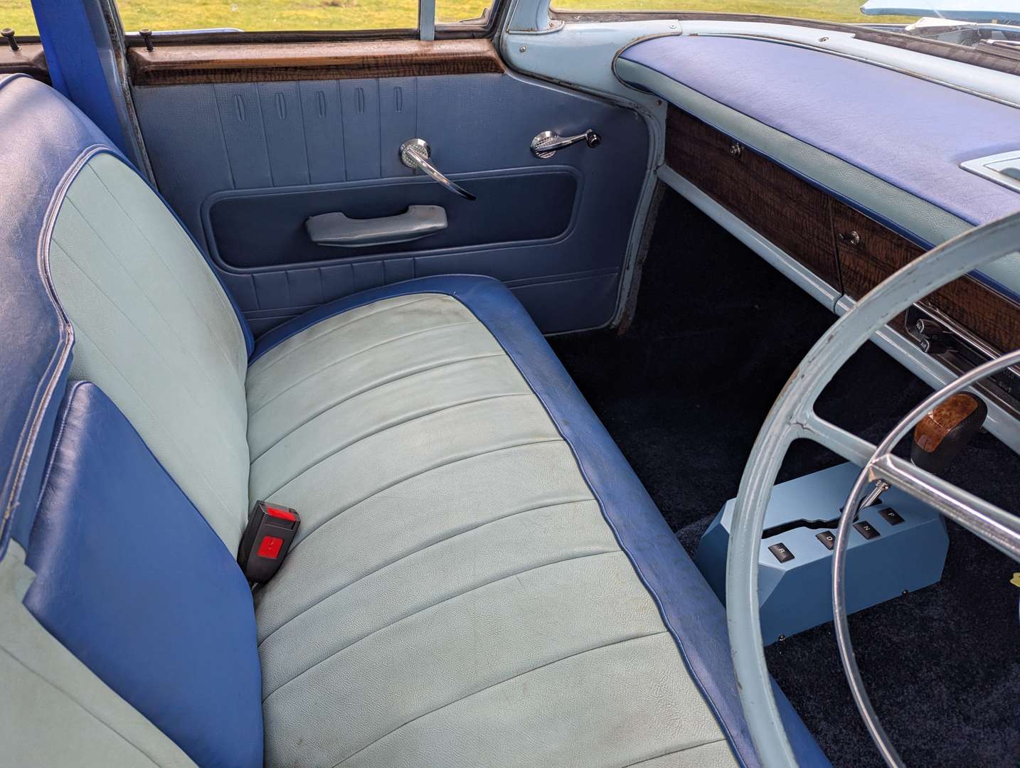 <p>1962 VAUXHALL CRESTA PA</p>