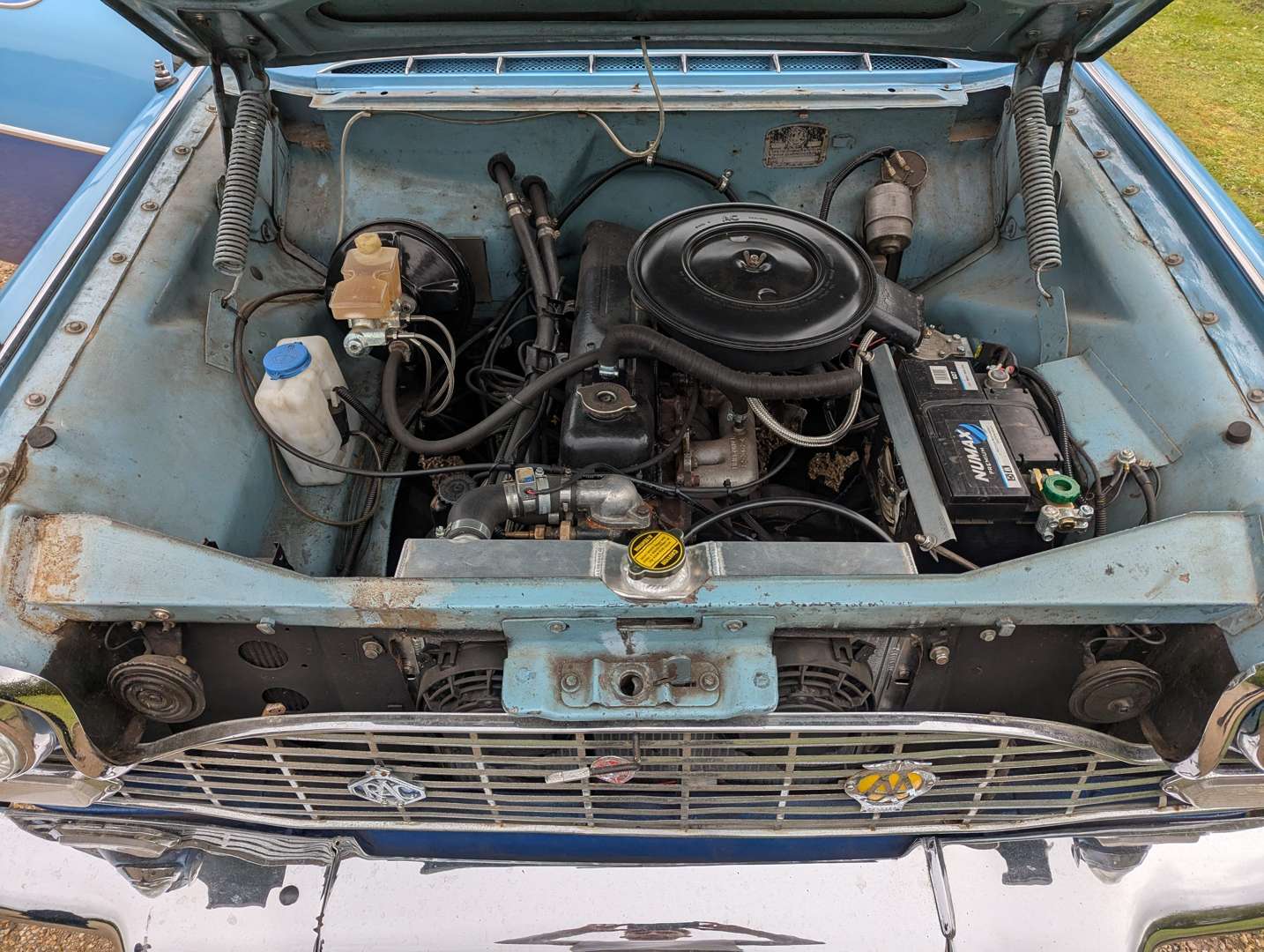 <p>1962 VAUXHALL CRESTA PA</p>