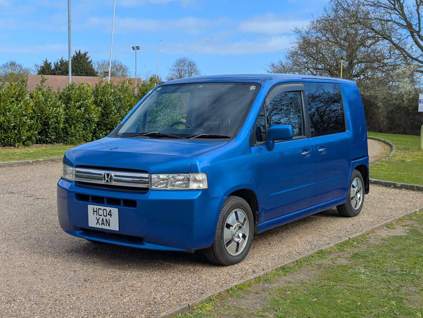 <p>2004 HONDA MOBILIO SPIKE</p>