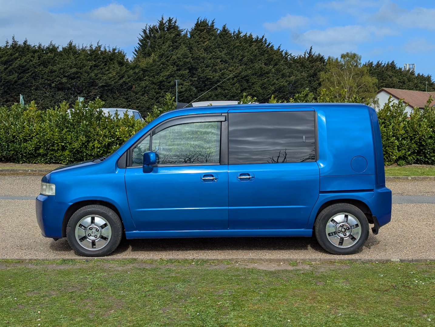 <p>2004 HONDA MOBILIO SPIKE</p>