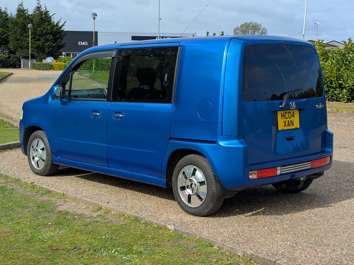 <p>2004 HONDA MOBILIO SPIKE</p>