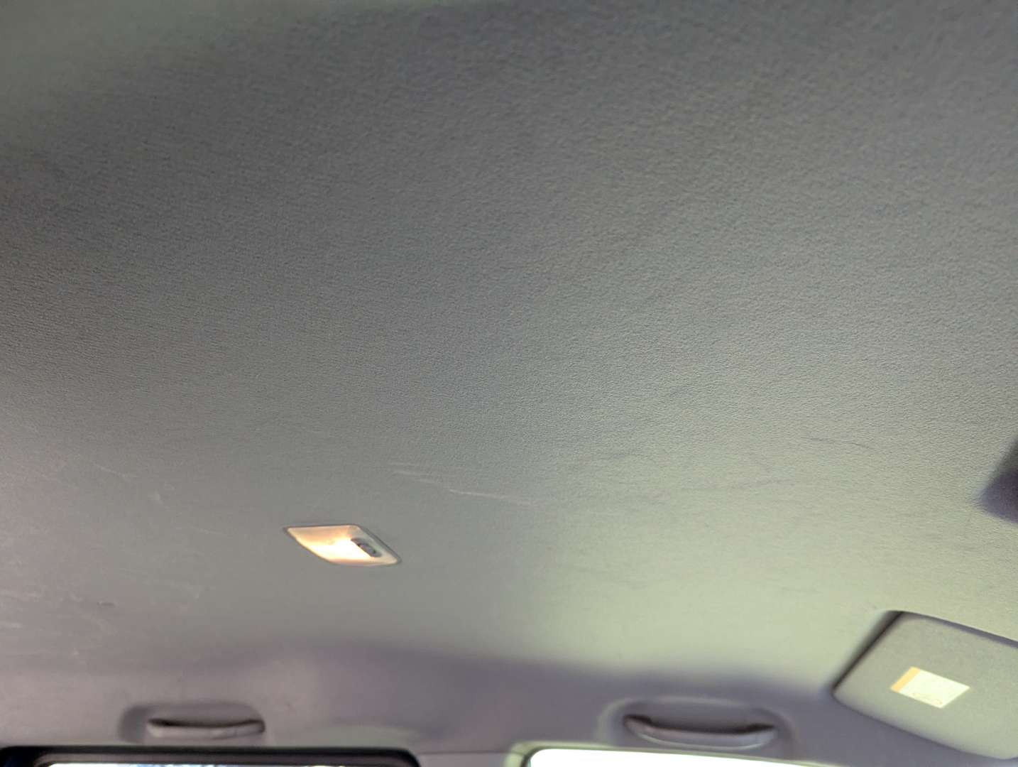 <p>2004 HONDA MOBILIO SPIKE</p>