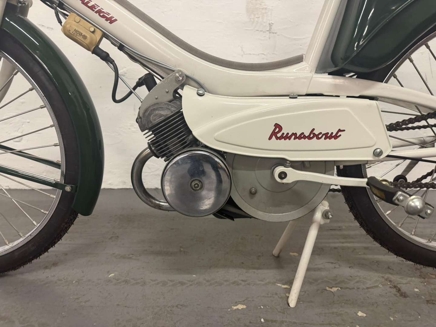 <p>1964 RALEIGH RUNABOUT</p>