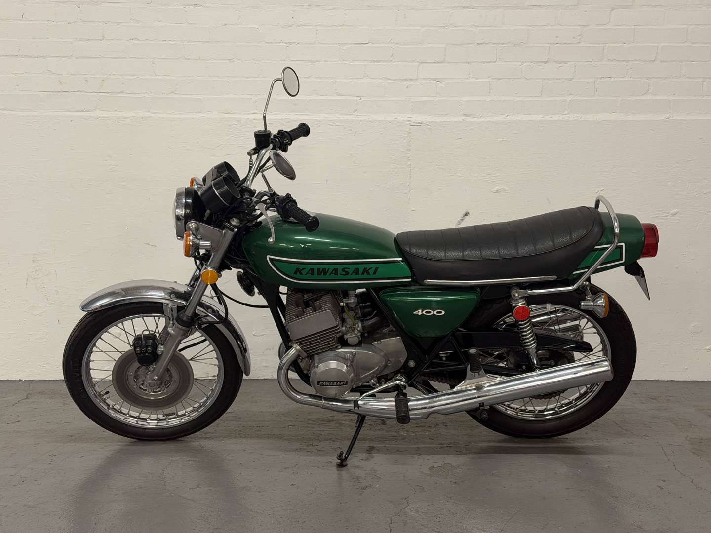 <p>1975 KAWASAKI KH400</p>