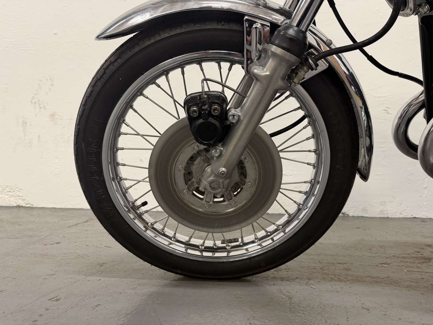 <p>1975 KAWASAKI KH400</p>