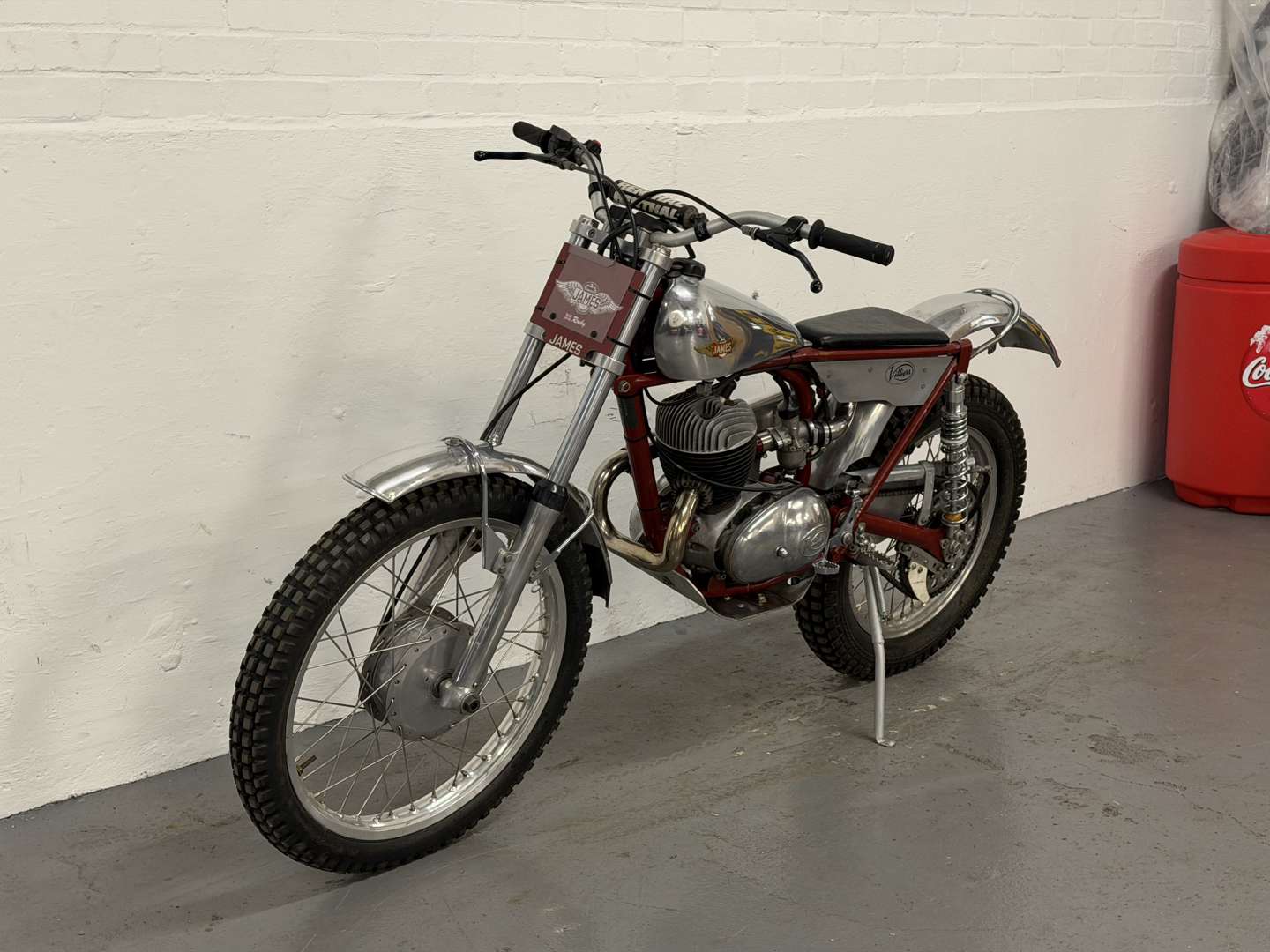<p>1957 JAMES TRIALS BIKE</p>
