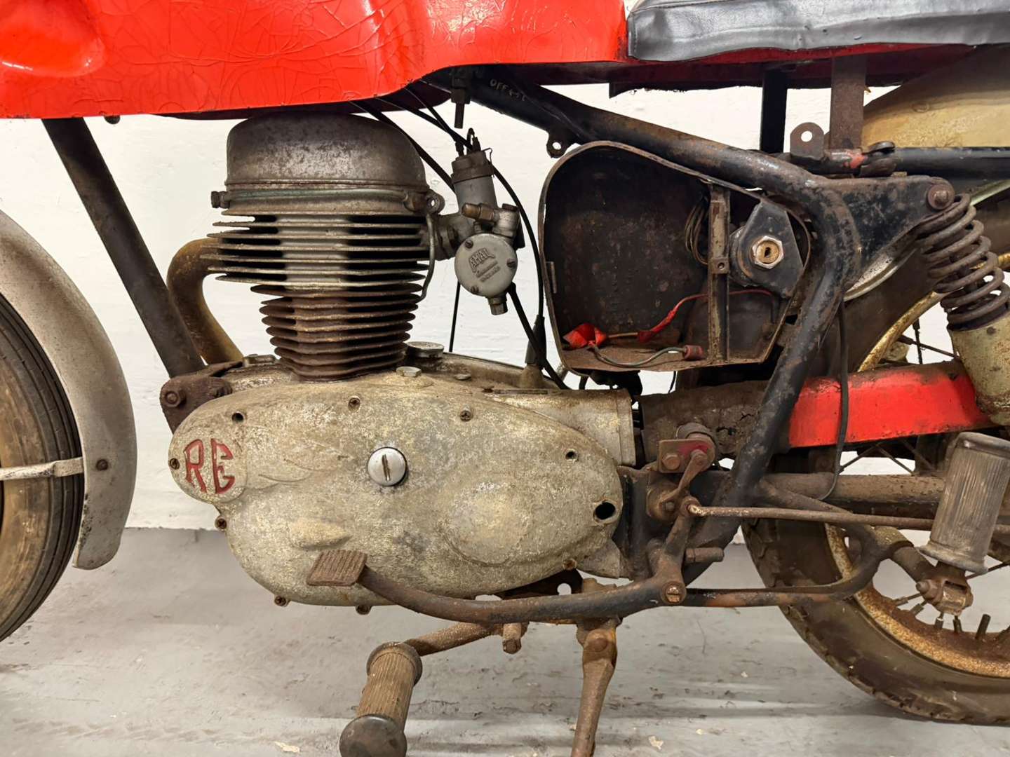 <p>1959 ROYAL ENFIELD CRUSADE SPORTS</p>