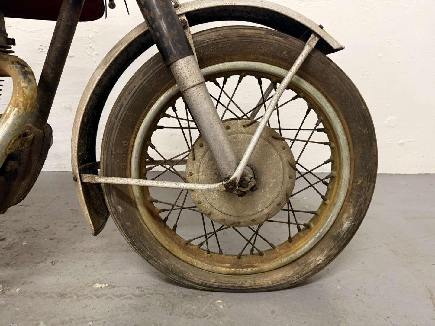 <p>1959 ROYAL ENFIELD CRUSADE SPORTS</p>