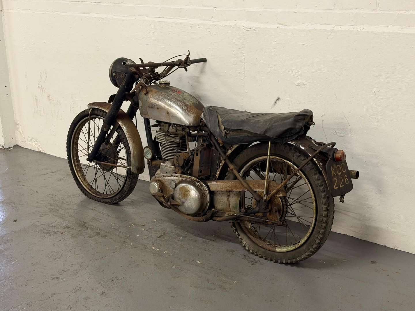 <p>1949 BSA ZB32 GOLD STAR</p>