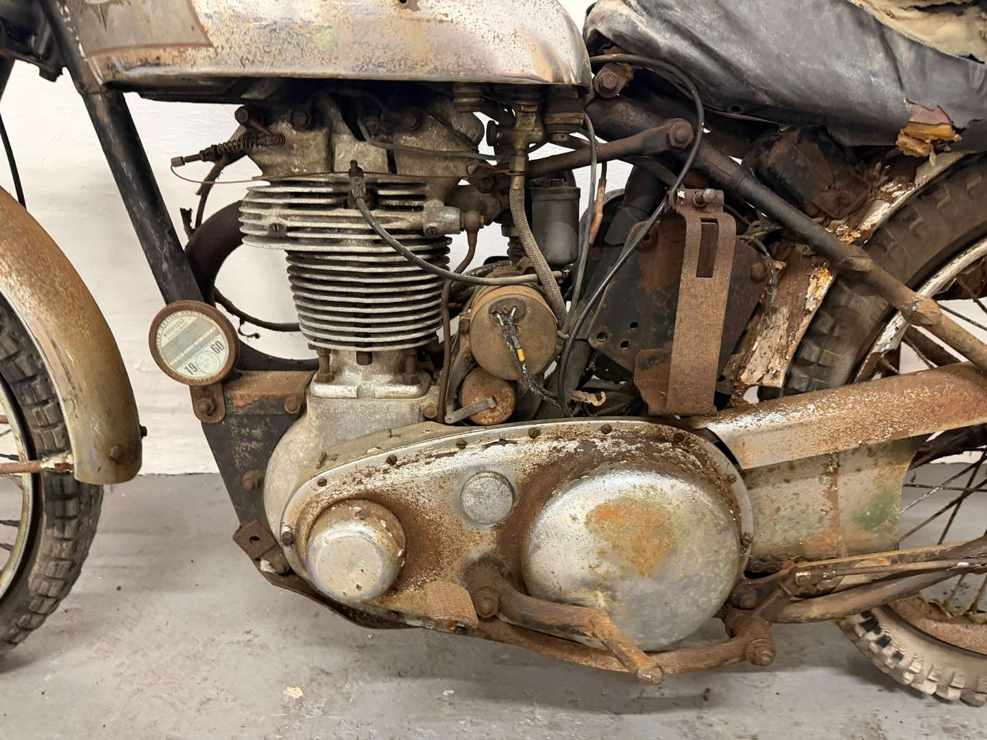 <p>1949 BSA ZB32 GOLD STAR</p>