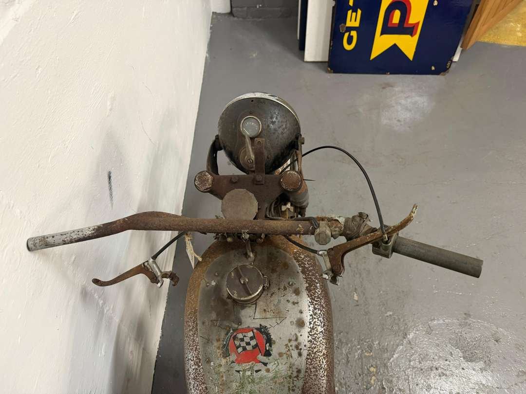 <p>1949 BSA ZB32 GOLD STAR</p>