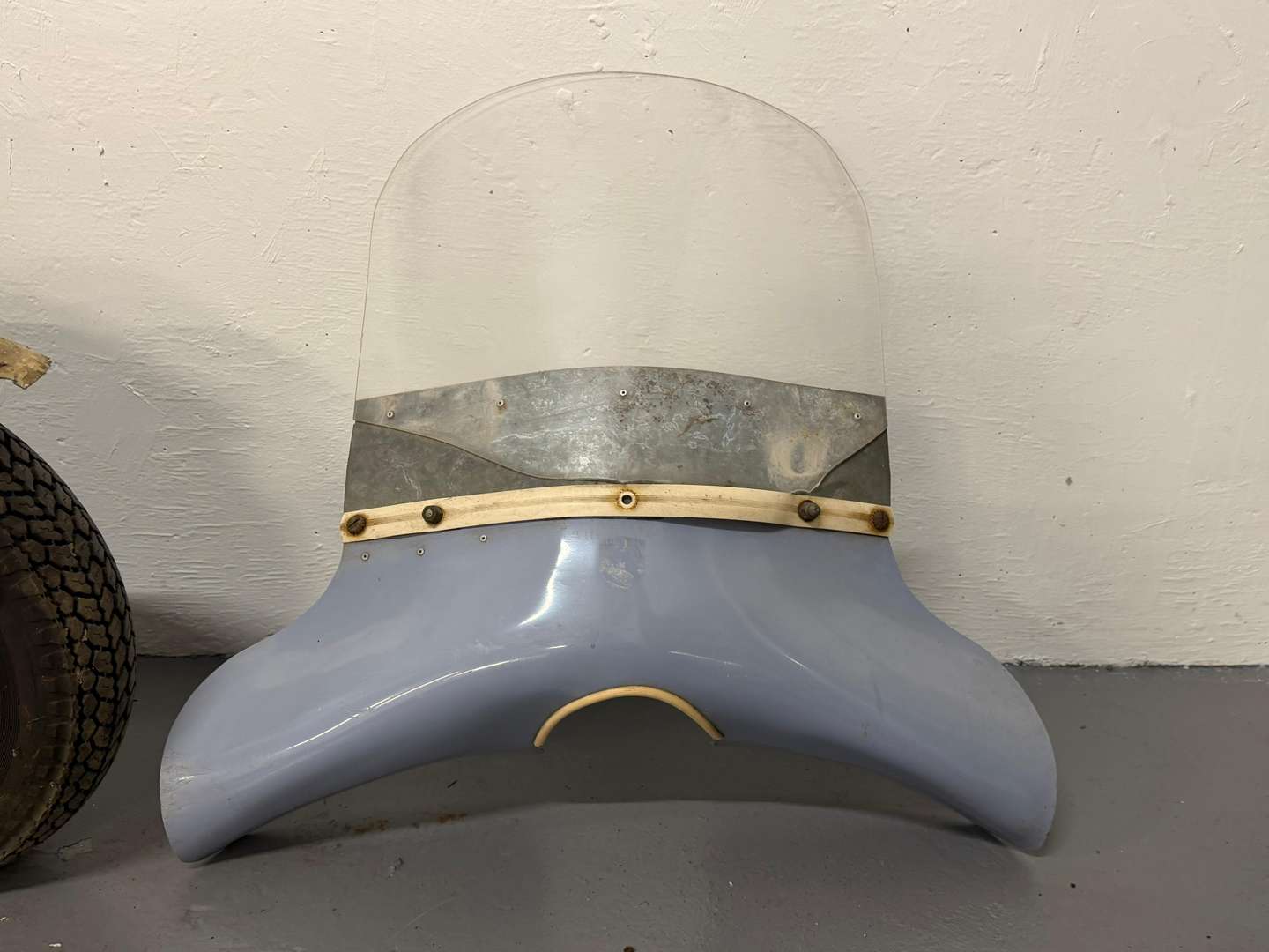 <p>1962 TRIUMPH TINA</p>