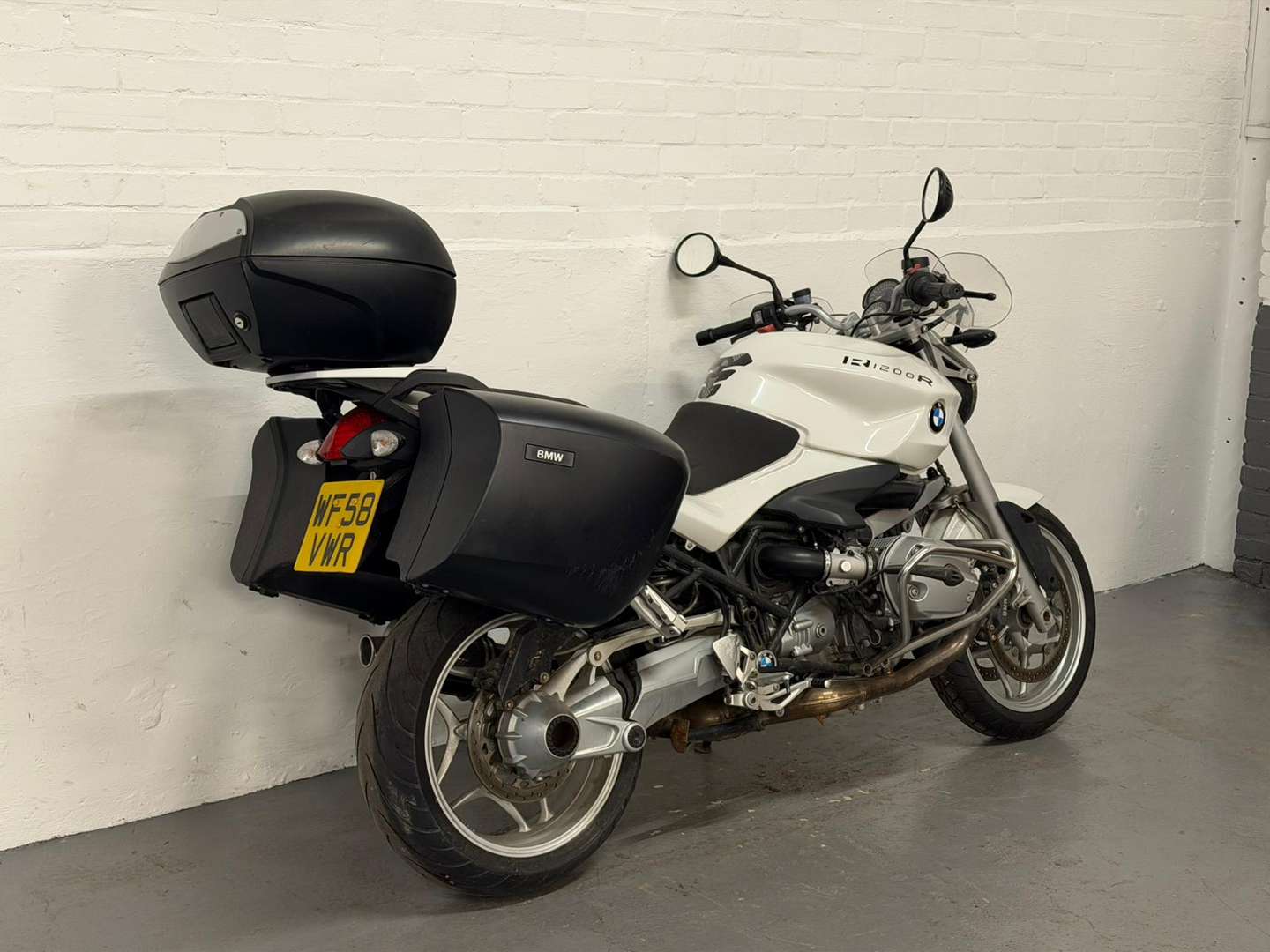 <p>2008 BMW R1200 R</p>
