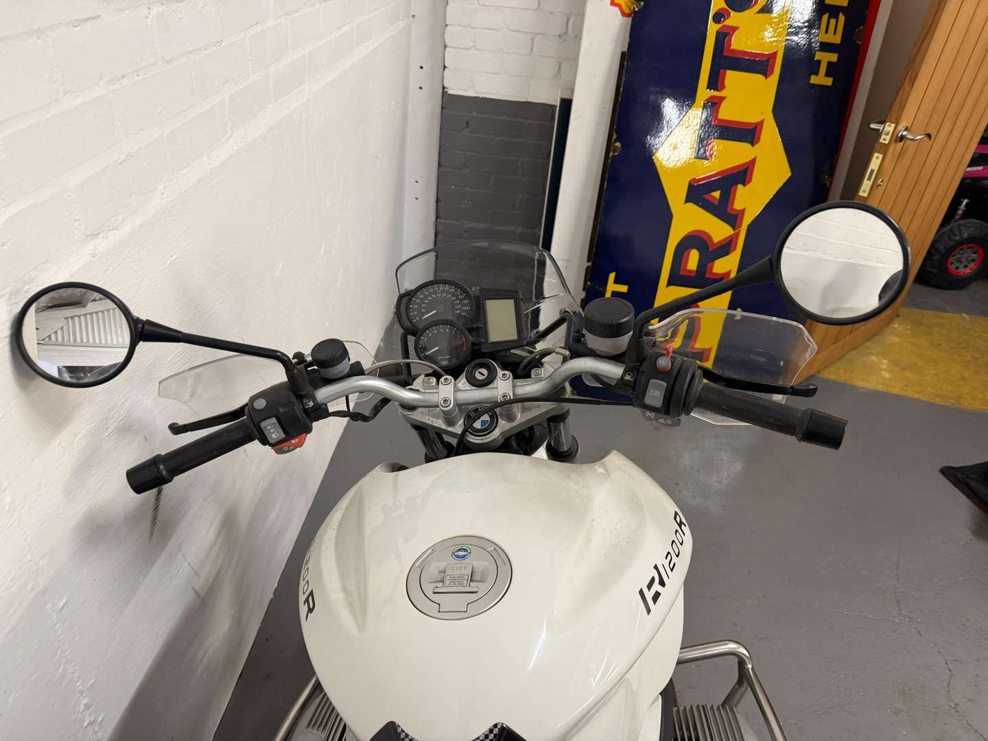 <p>2008 BMW R1200 R</p>