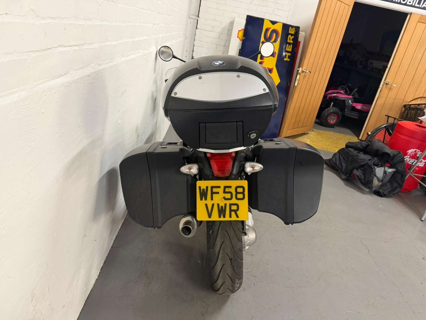 <p>2008 BMW R1200 R</p>