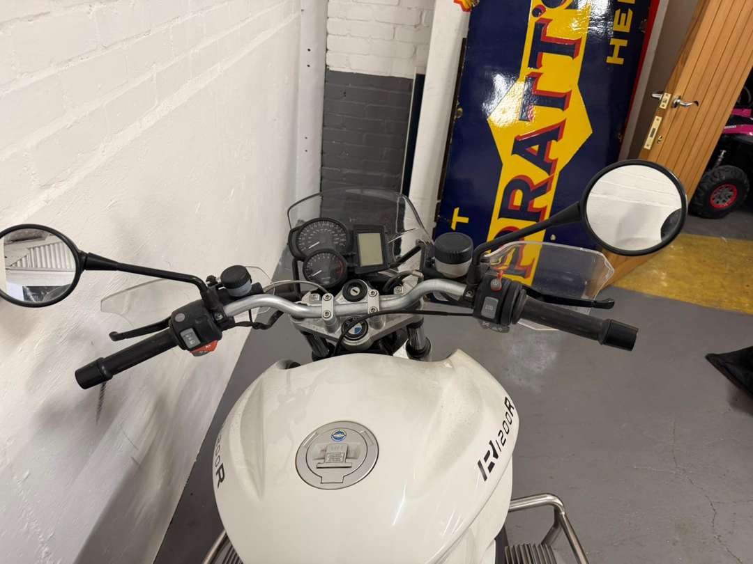 <p>2008 BMW R1200 R</p>