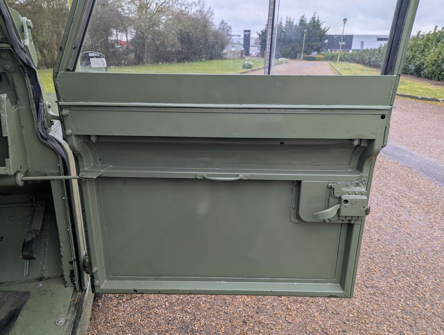 <p>1963 LAND ROVER SERIES IIA</p>