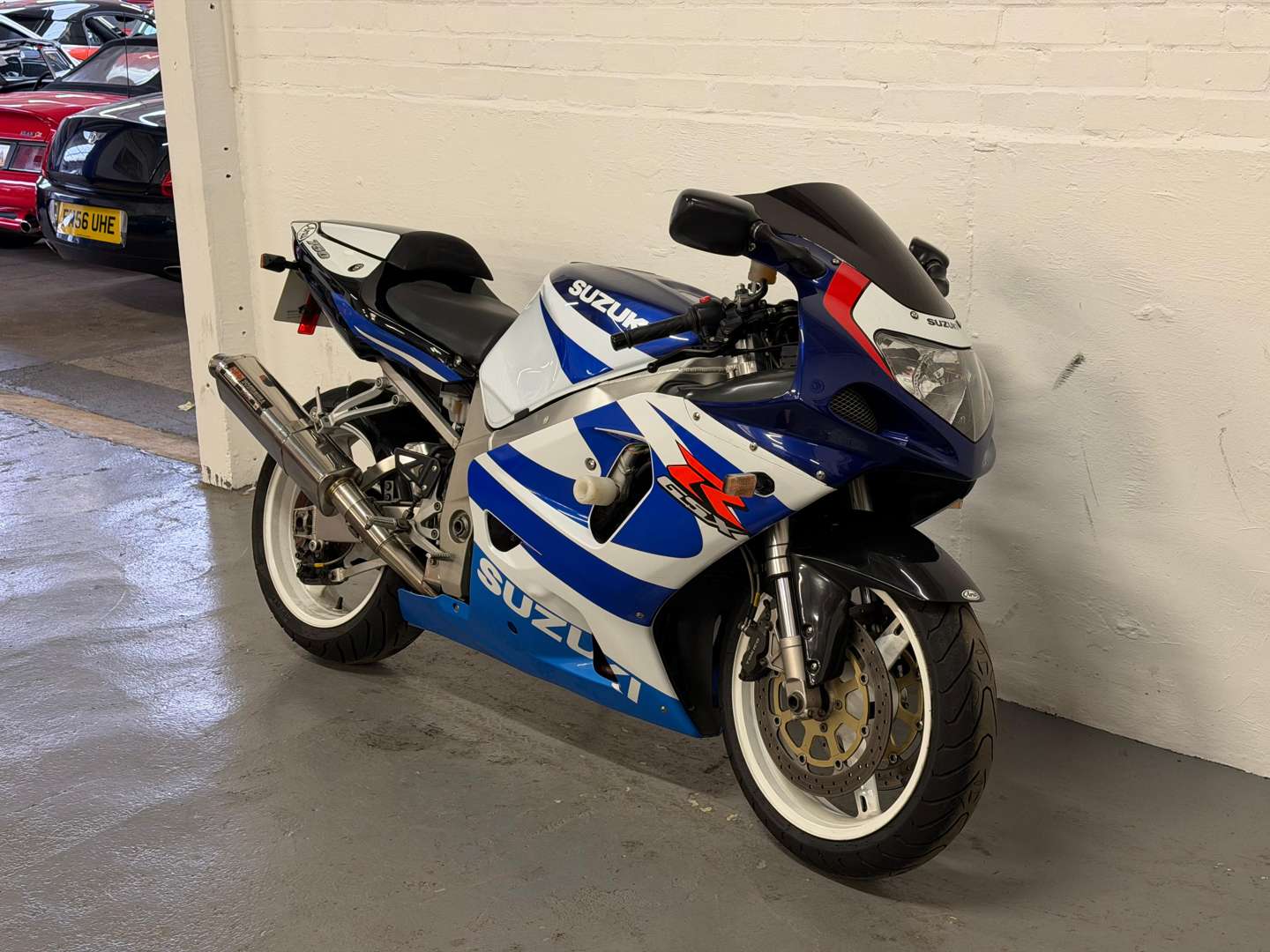 <p>2000 SUZUKI GSX-R750Y</p>