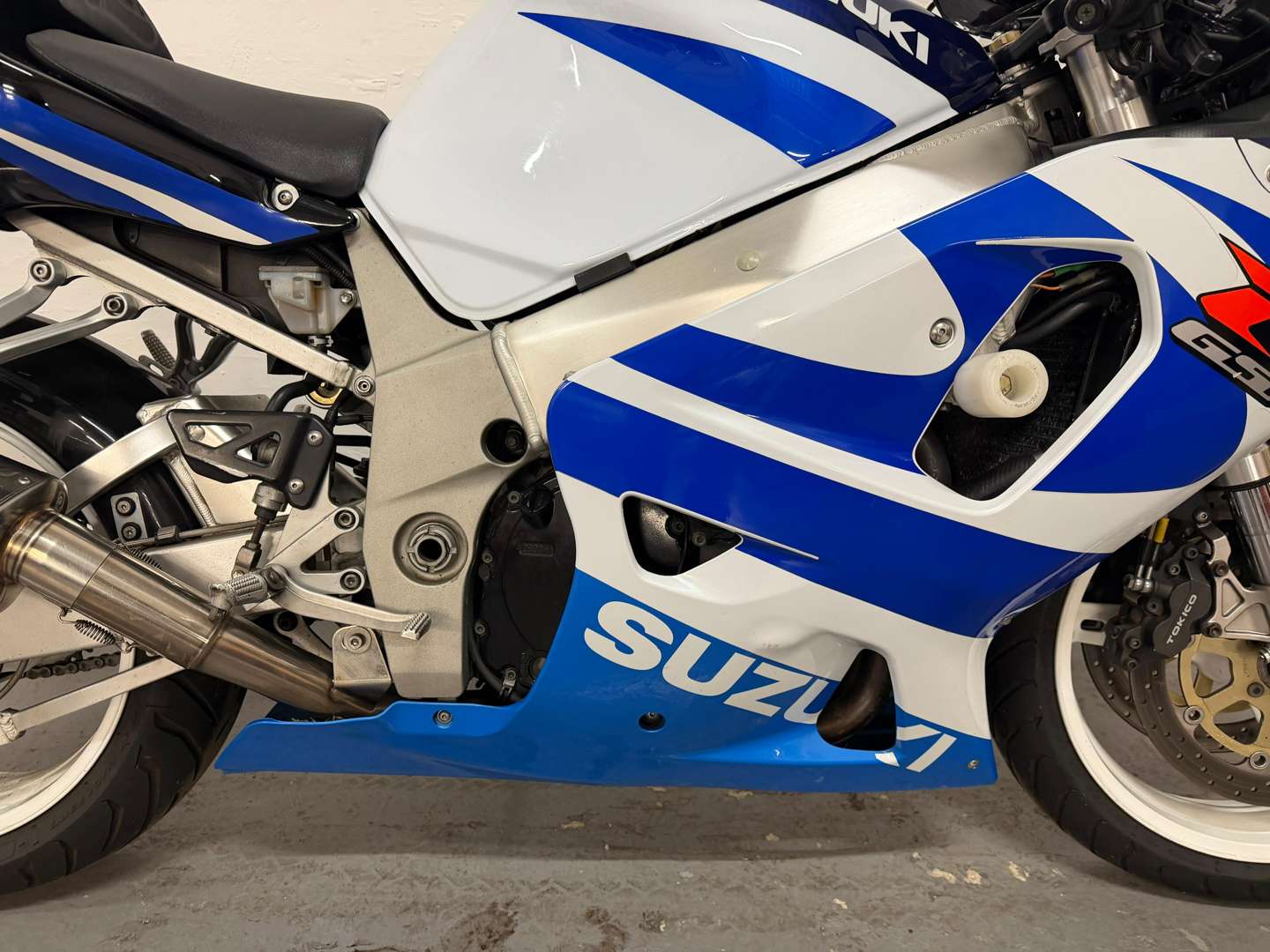 <p>2000 SUZUKI GSX-R750Y</p>