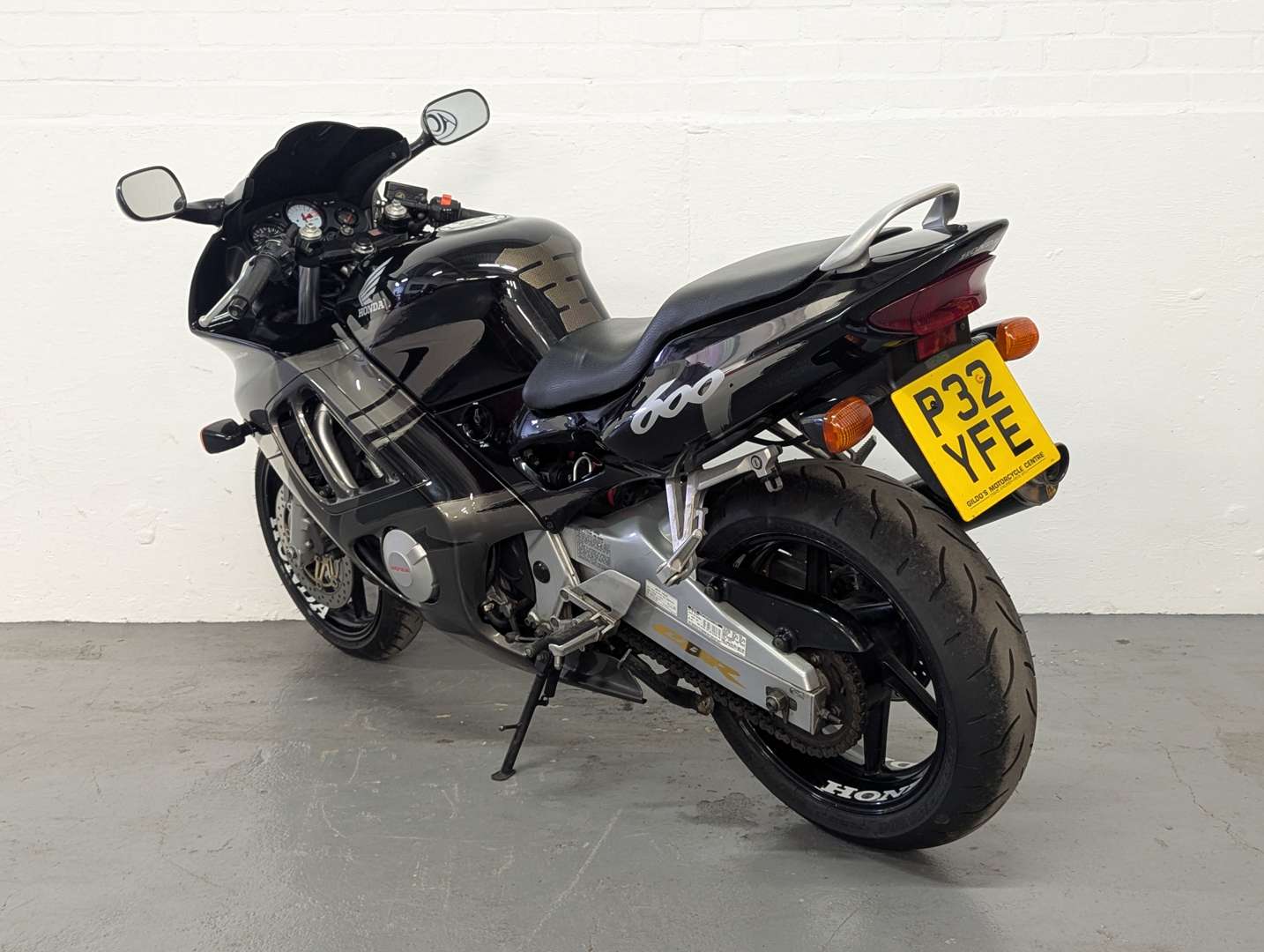<p>1997 HONDA CBR 600F</p>