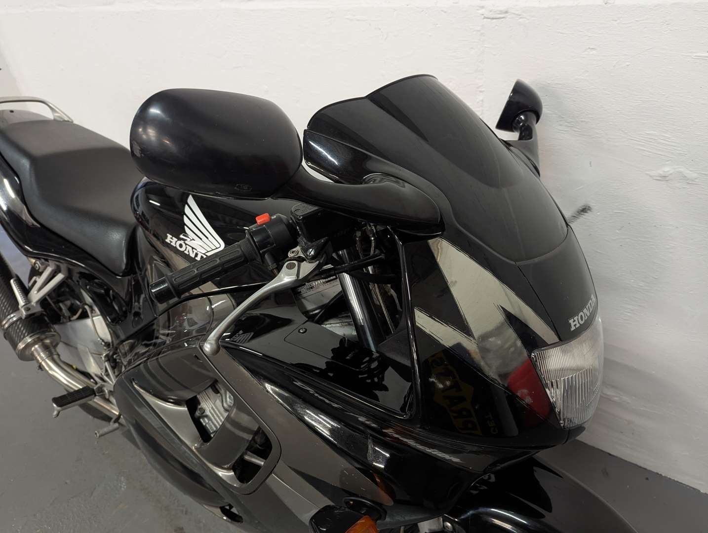 <p>1997 HONDA CBR 600F</p>