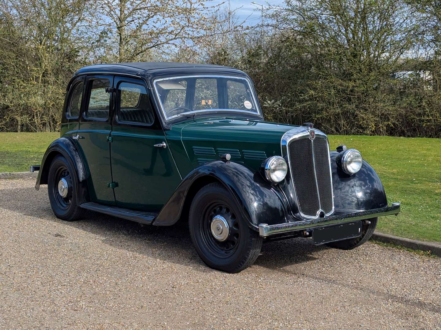 <p>1937 MORRIS 12 HP</p>