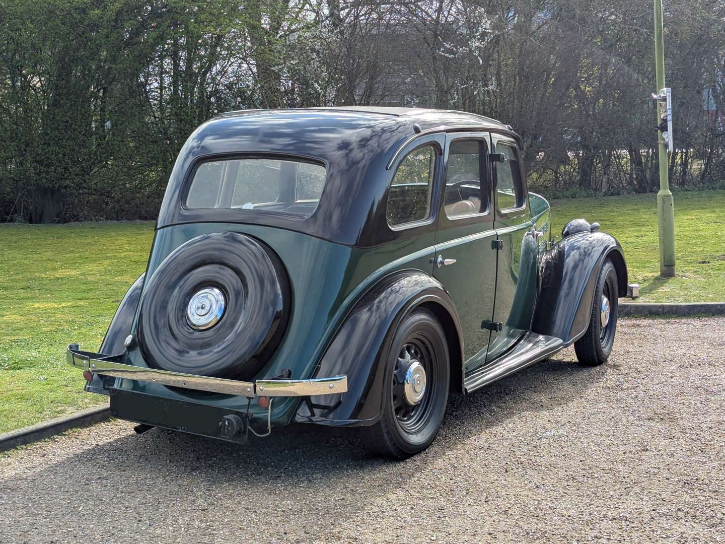 <p>1937 MORRIS 12 HP</p>