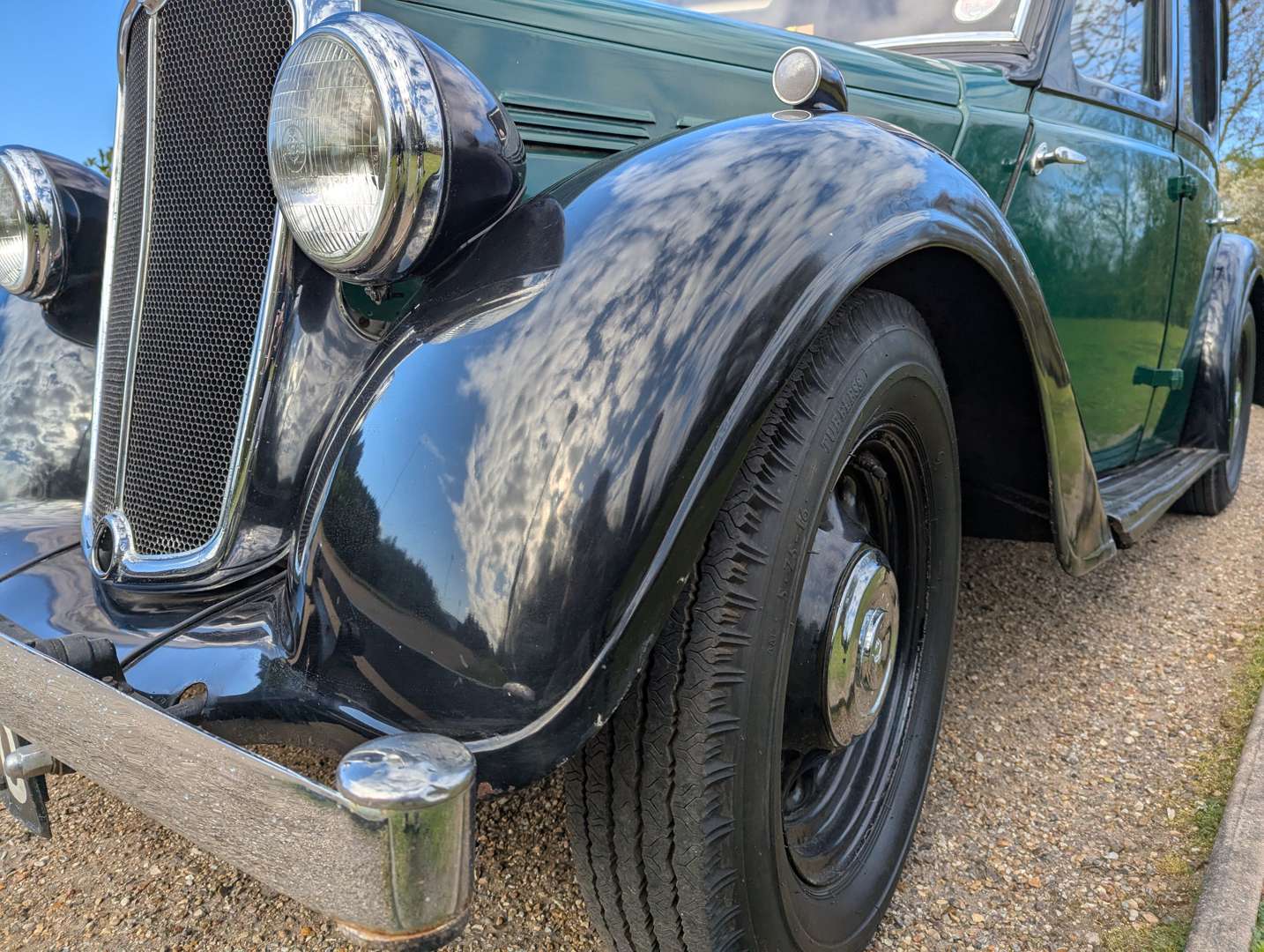 <p>1937 MORRIS 12 HP</p>