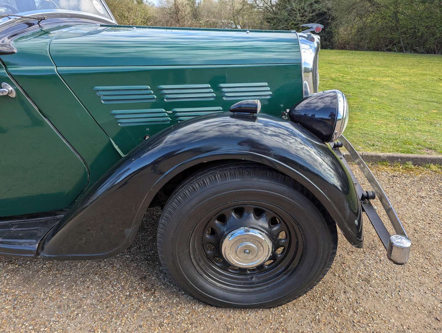 <p>1937 MORRIS 12 HP</p>