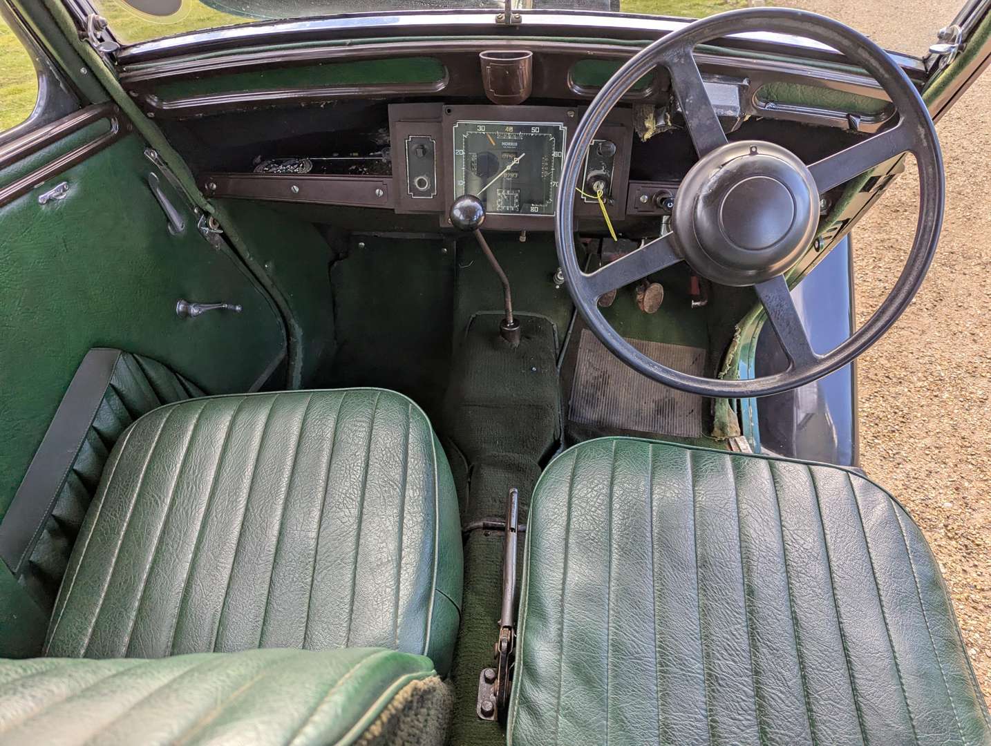 <p>1937 MORRIS 12 HP</p>