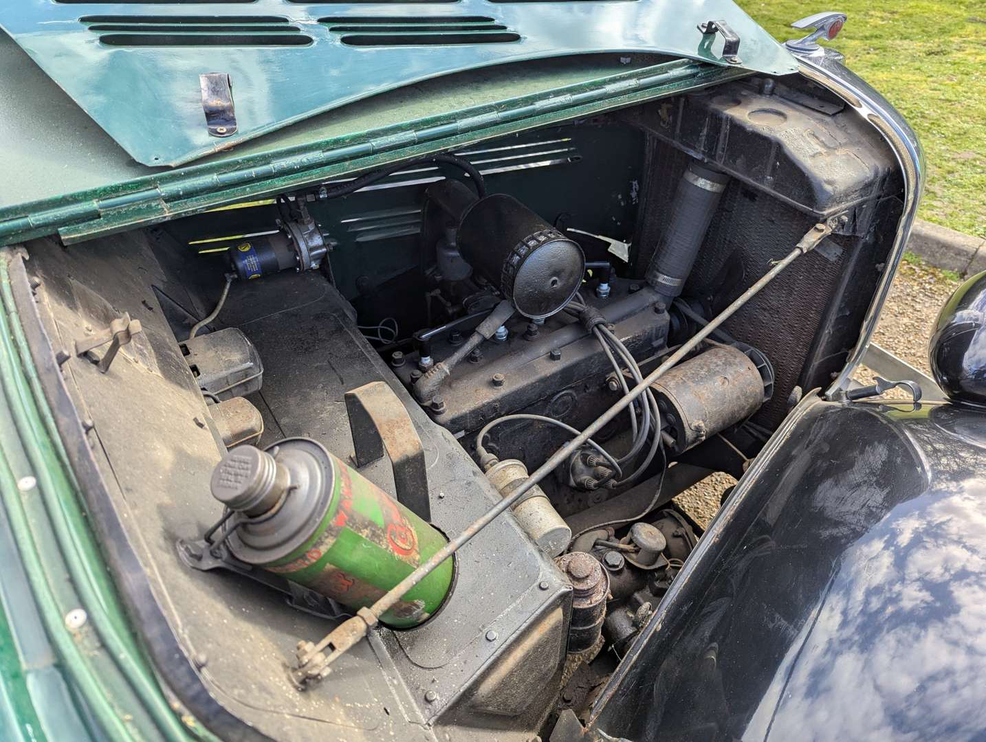 <p>1937 MORRIS 12 HP</p>