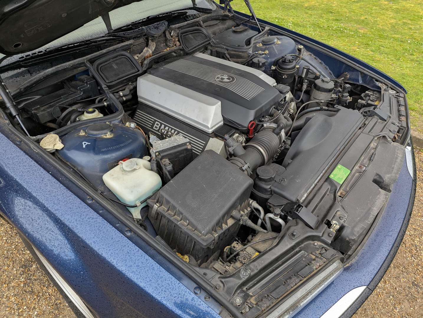 <p>1998 BMW 735I E38 AUTO</p>