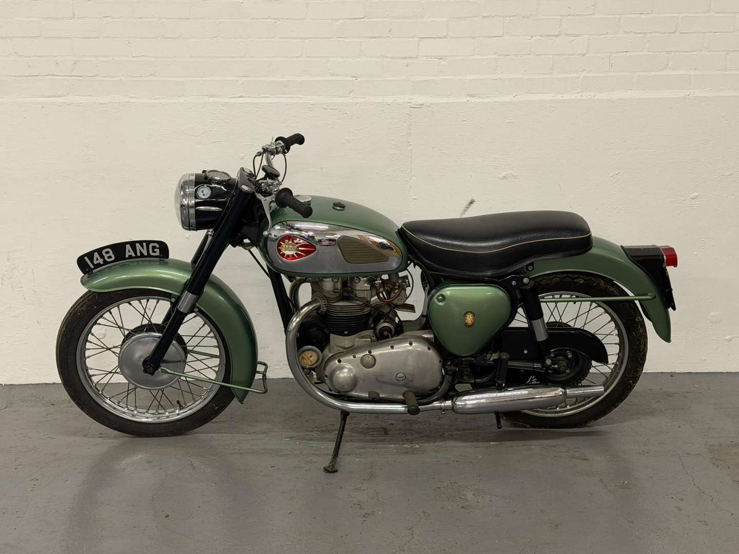<p>1960 BSA A7SS</p>