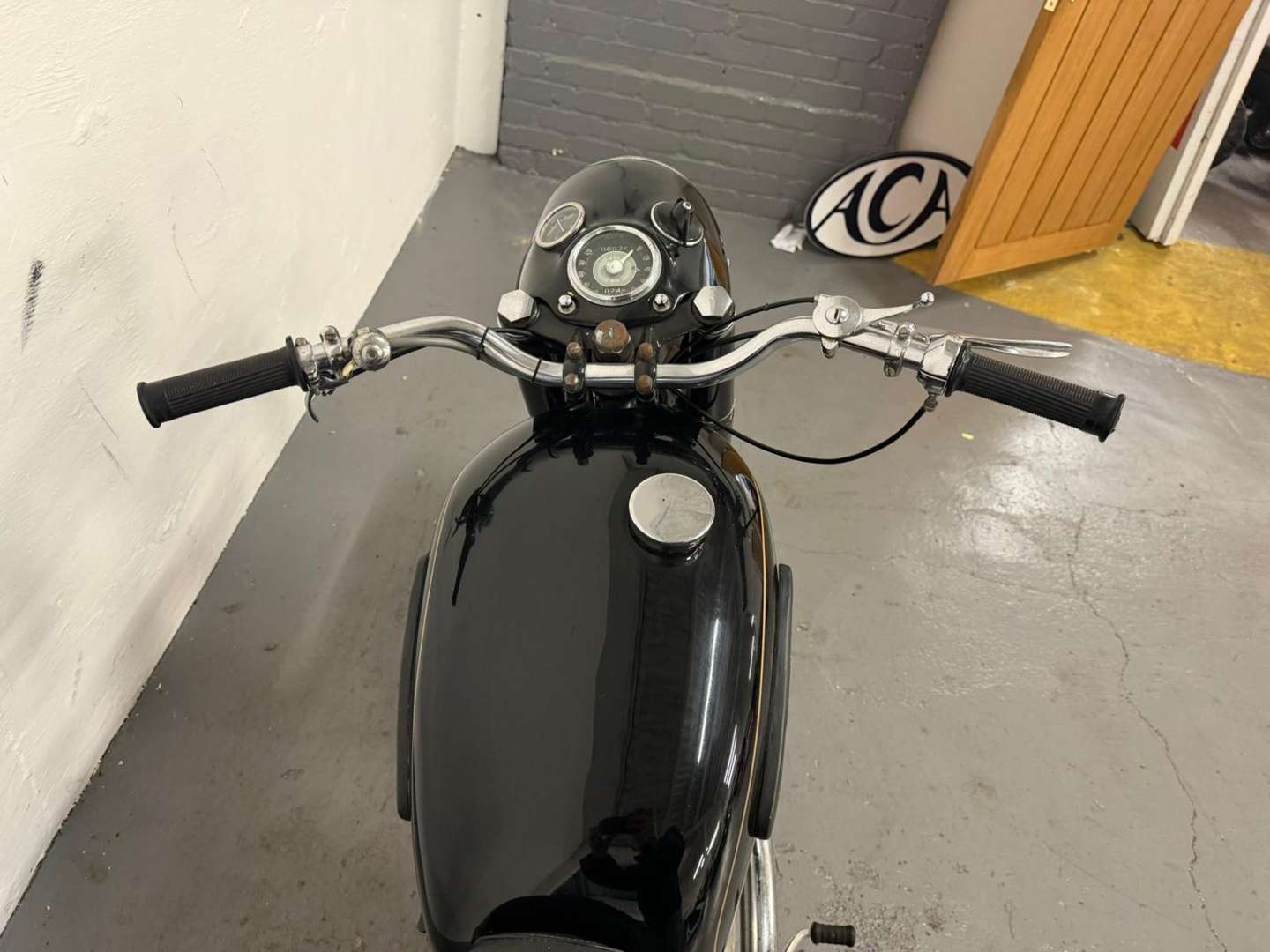 <p>1961 VELOCETTE VENOM</p>