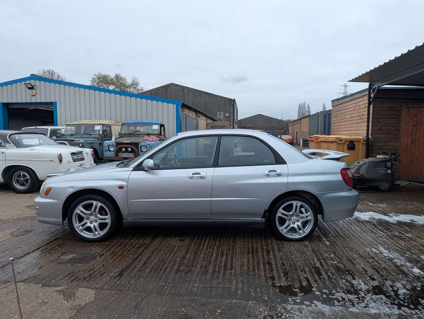 <p>2003 SUBARU IMPREZA GX AWD</p>