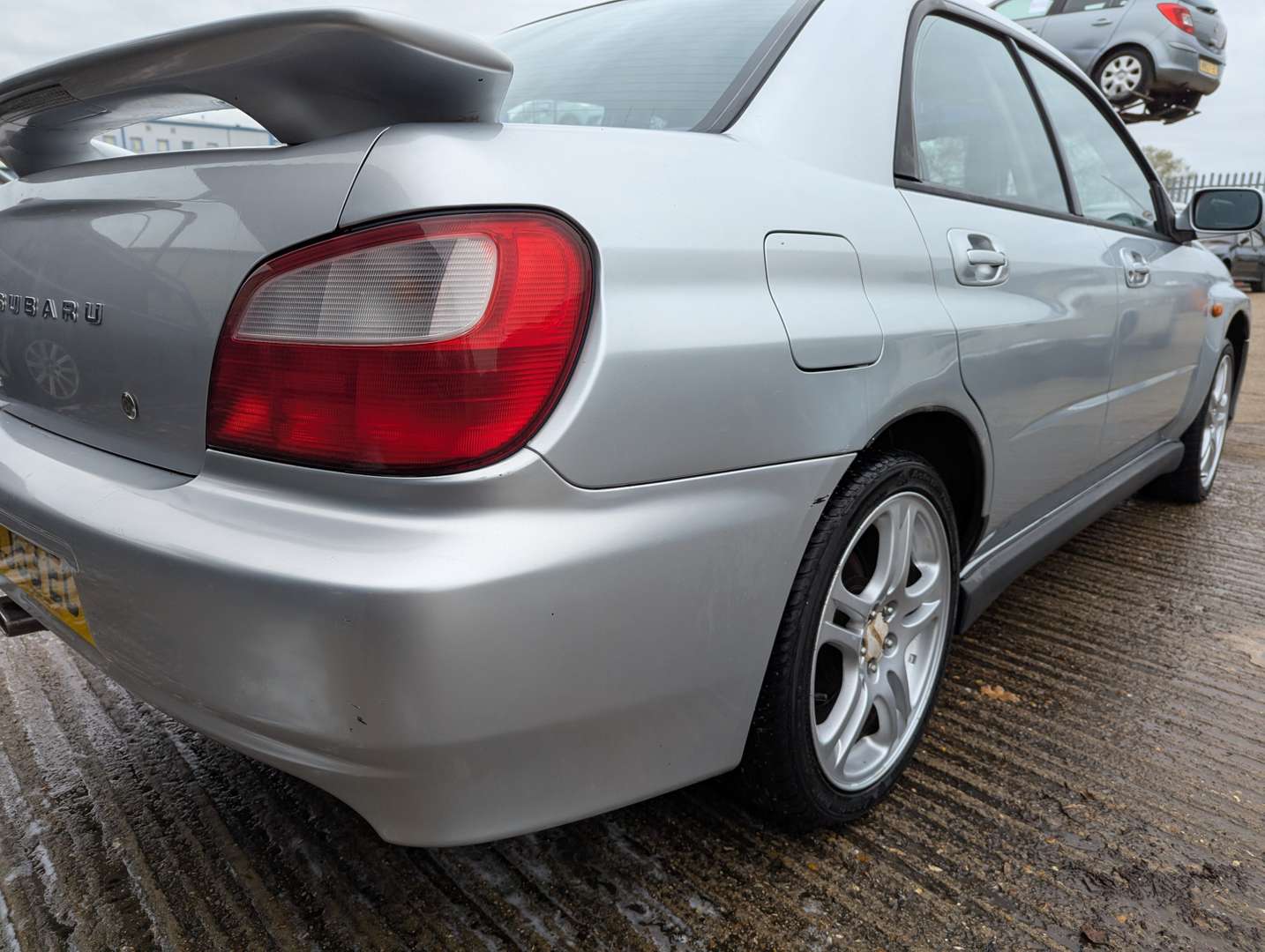 <p>2003 SUBARU IMPREZA GX AWD</p>