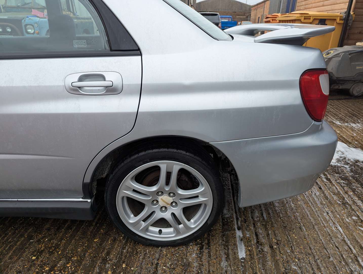 <p>2003 SUBARU IMPREZA GX AWD</p>