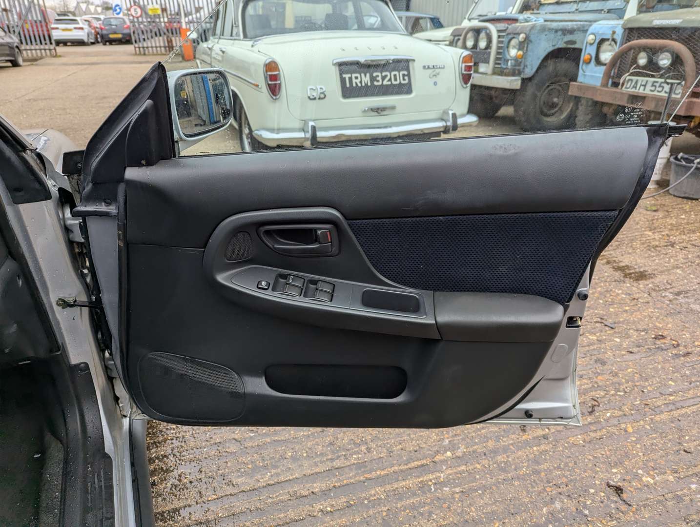 <p>2003 SUBARU IMPREZA GX AWD</p>