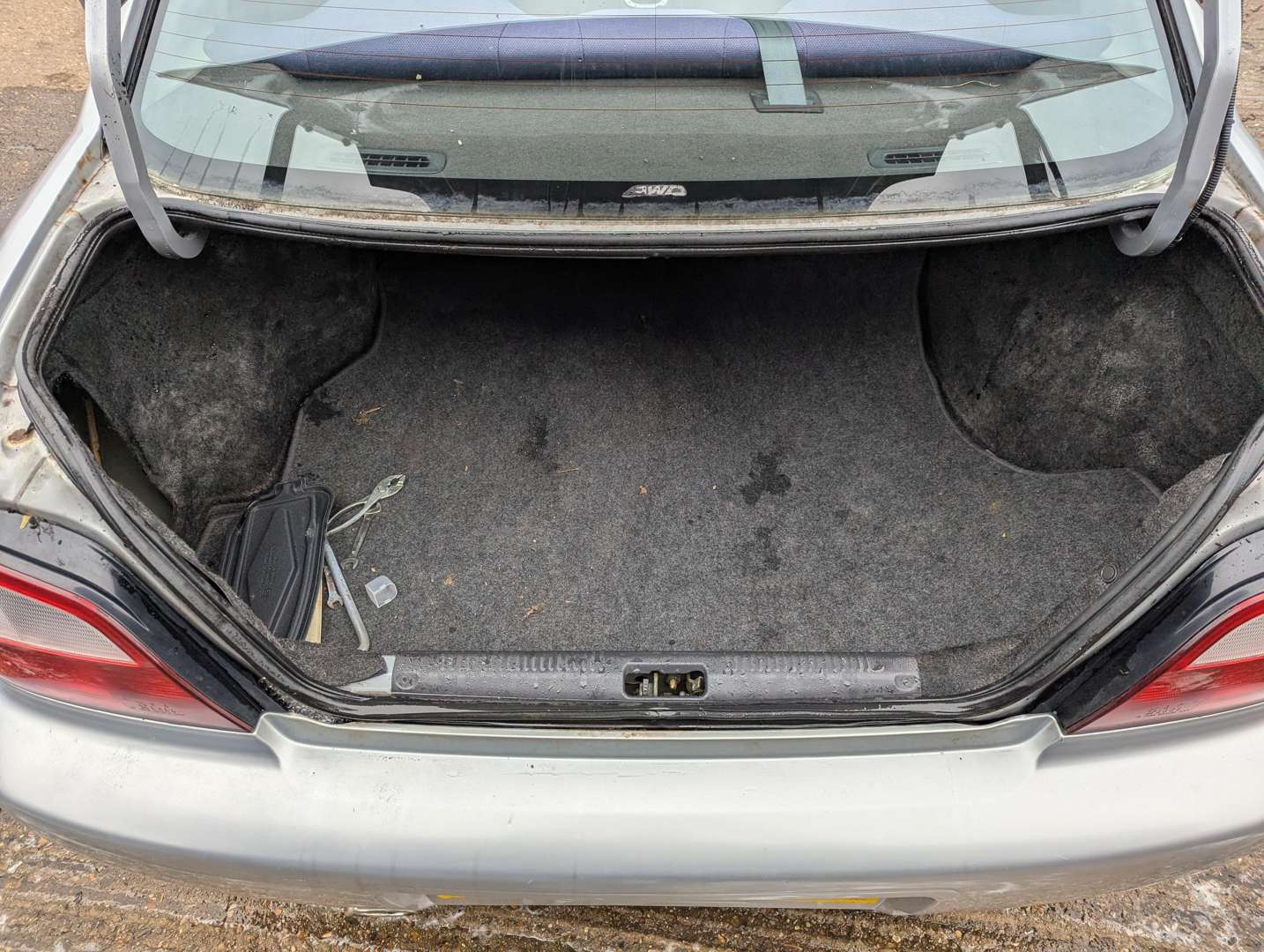 <p>2003 SUBARU IMPREZA GX AWD</p>