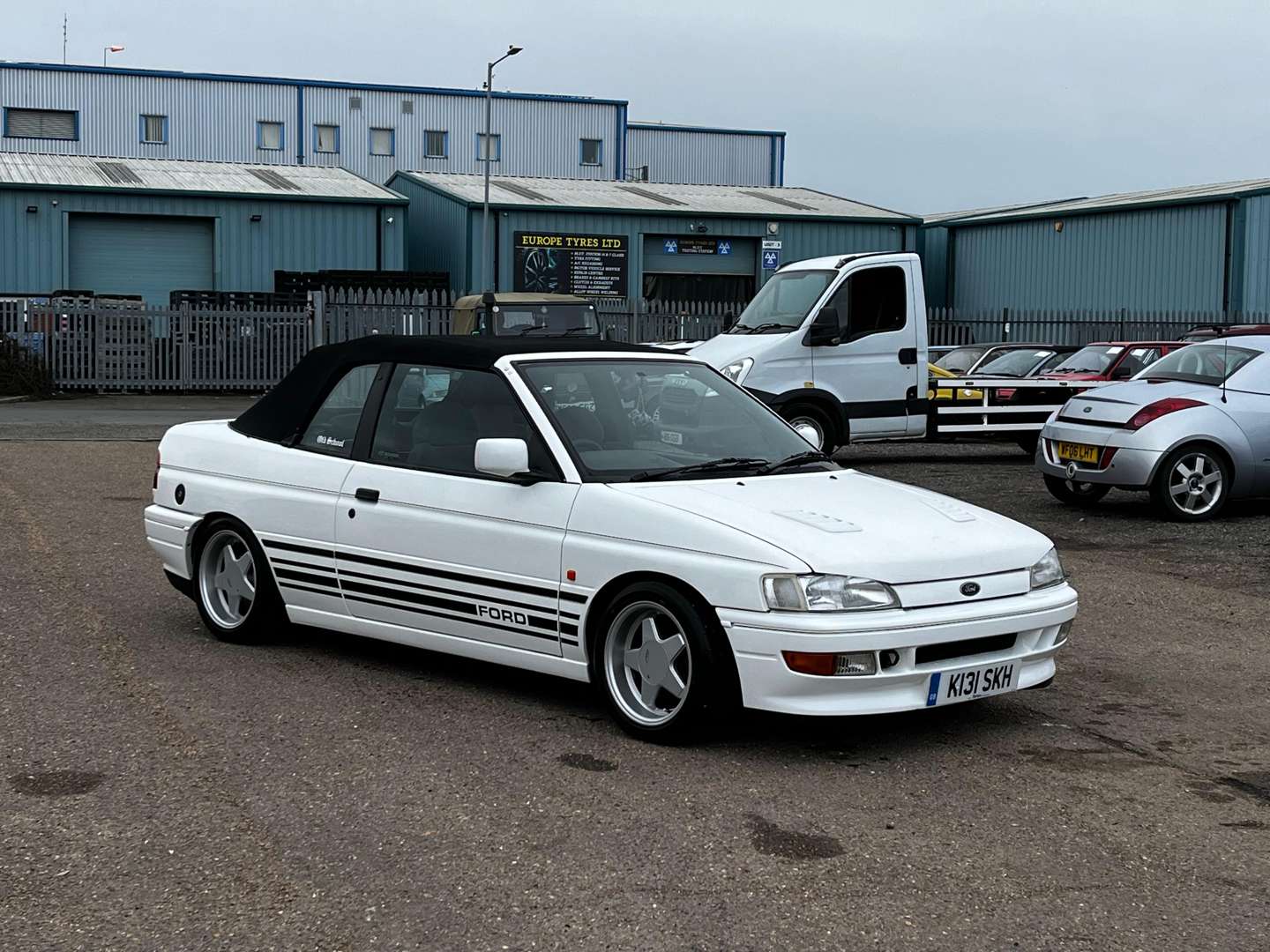<p>1993 FORD ESCORT XR3I CABRIOLET</p>