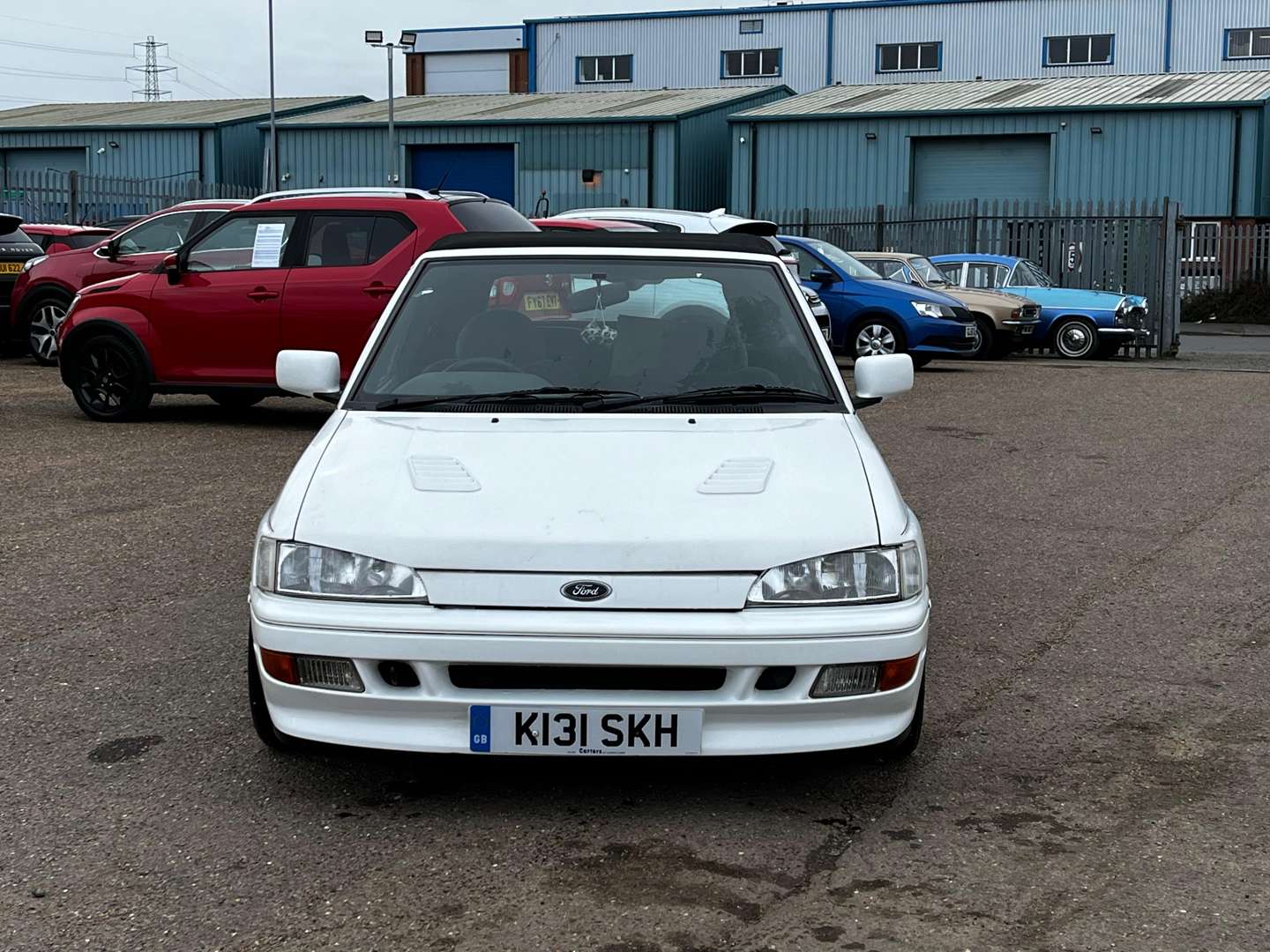 <p>1993 FORD ESCORT XR3I CABRIOLET</p>
