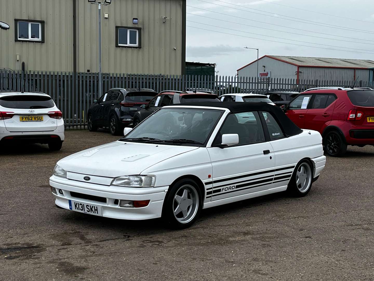 <p>1993 FORD ESCORT XR3I CABRIOLET</p>