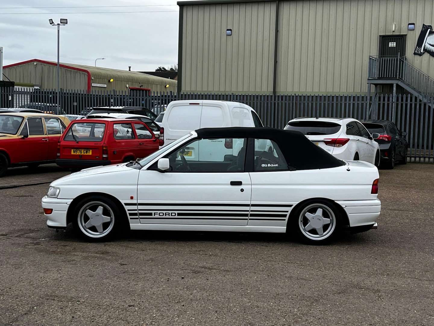 <p>1993 FORD ESCORT XR3I CABRIOLET</p>