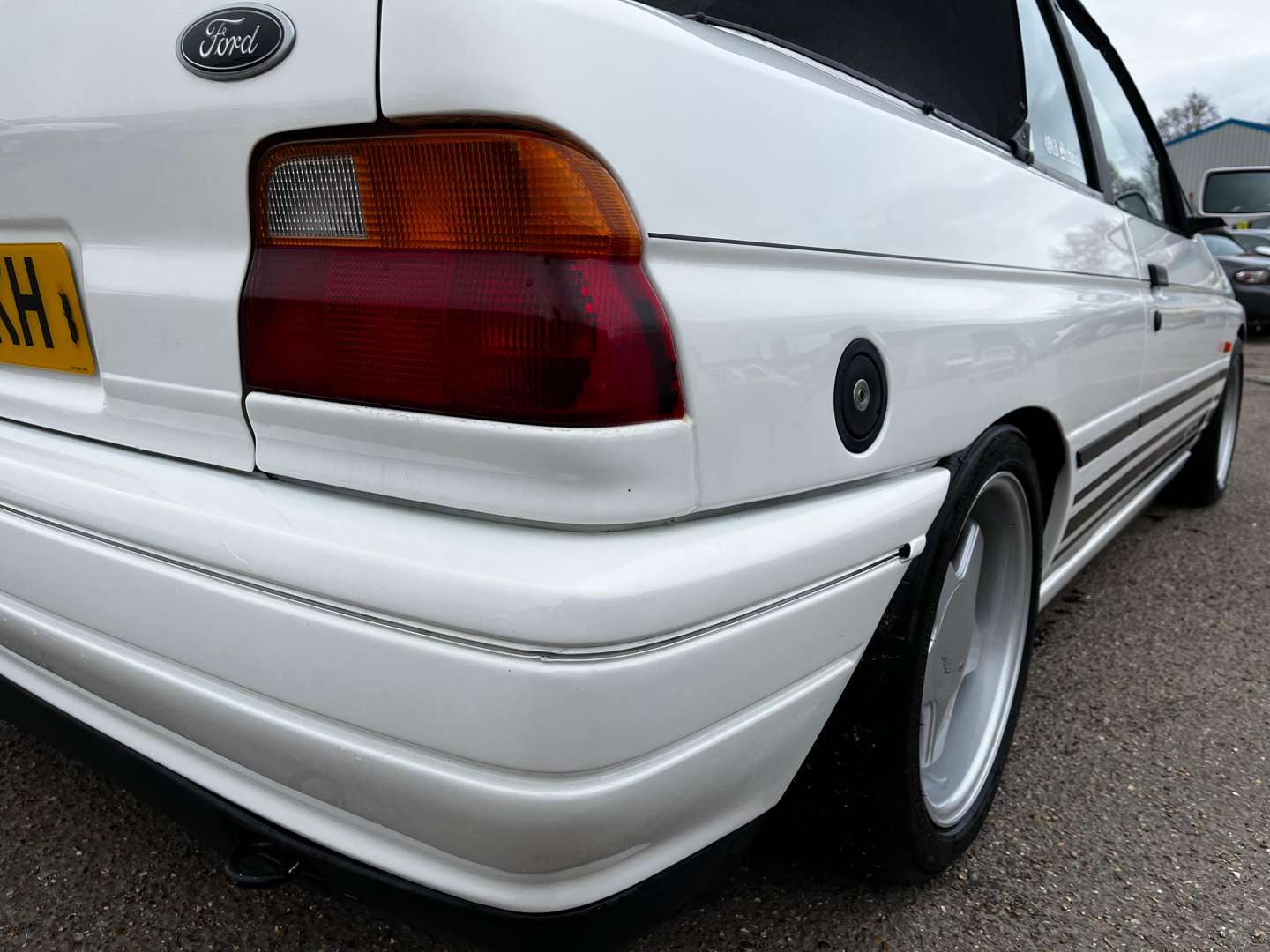 <p>1993 FORD ESCORT XR3I CABRIOLET</p>