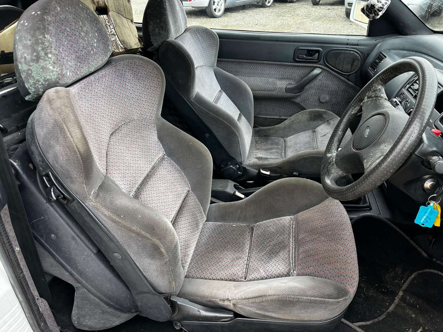 <p>1993 FORD ESCORT XR3I CABRIOLET</p>