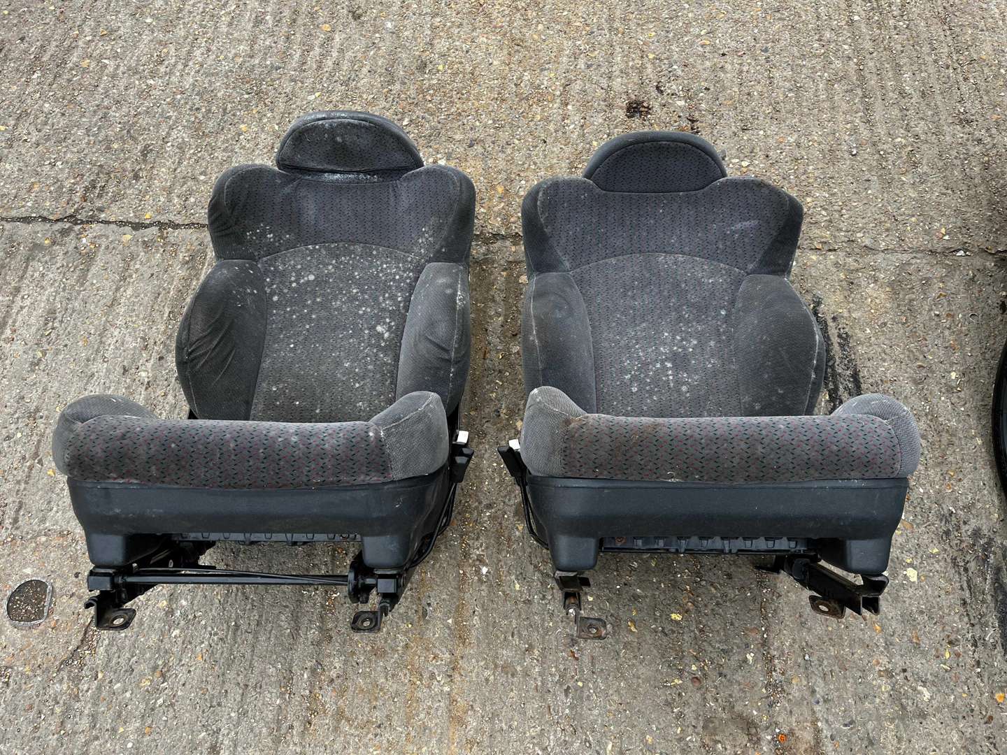 <p>1993 FORD ESCORT XR3I CABRIOLET</p>