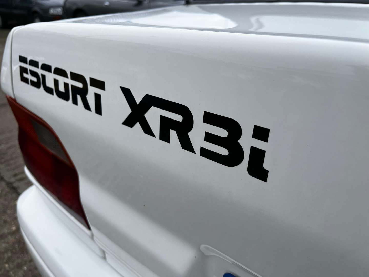 <p>1993 FORD ESCORT XR3I CABRIOLET</p>