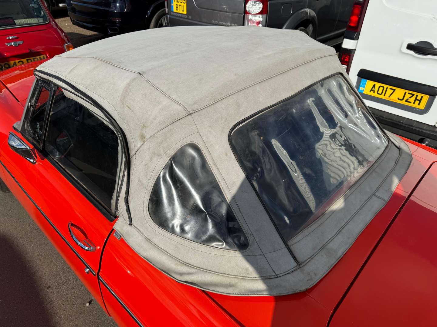 <p>1978 MG B ROADSTER</p>