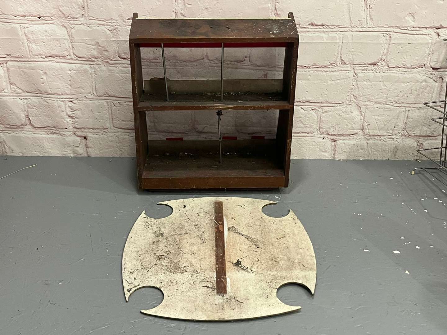 <p>Wills Tobacco Shop Display and J.R Freeman Sign on Board (2)</p>